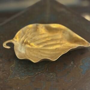 Vintage Solid Brass Leaf Dish – Footed Catchall Tray